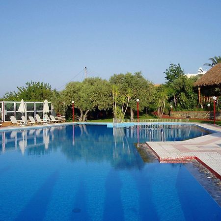 Nea Kydonia Suites & Studios ダラトソ エクステリア 写真