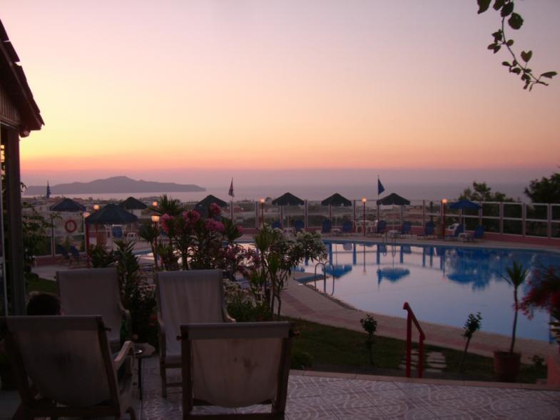 Nea Kydonia Suites & Studios ダラトソ エクステリア 写真