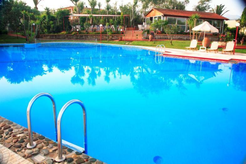Nea Kydonia Suites & Studios ダラトソ エクステリア 写真
