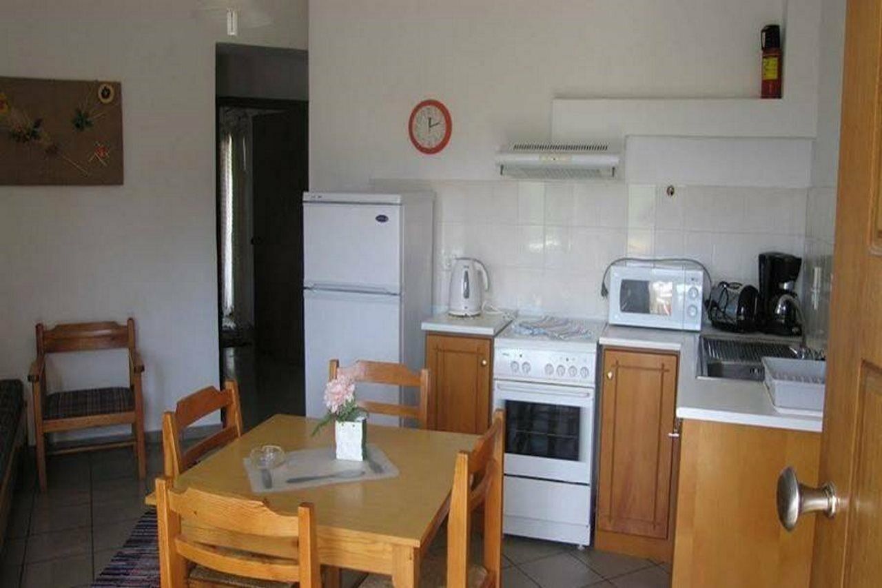 Nea Kydonia Suites & Studios ダラトソ エクステリア 写真